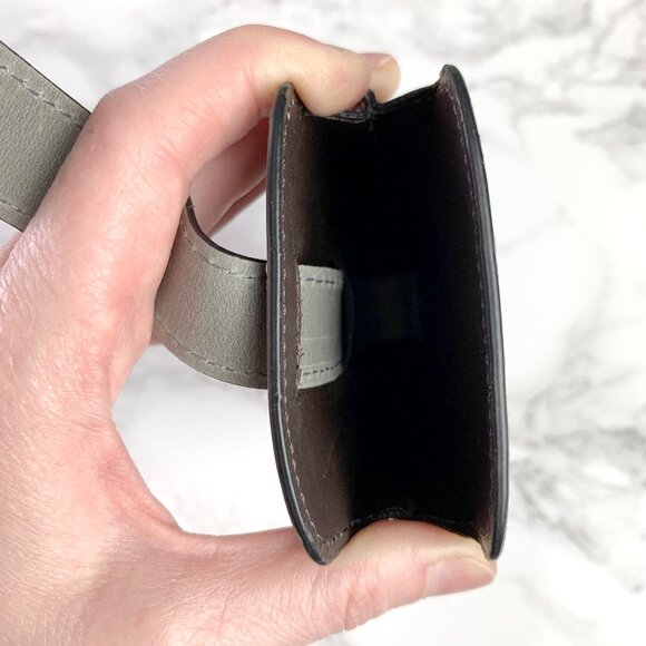 Schmincke Grey Leather Case with Snap - Picture 4 of 5